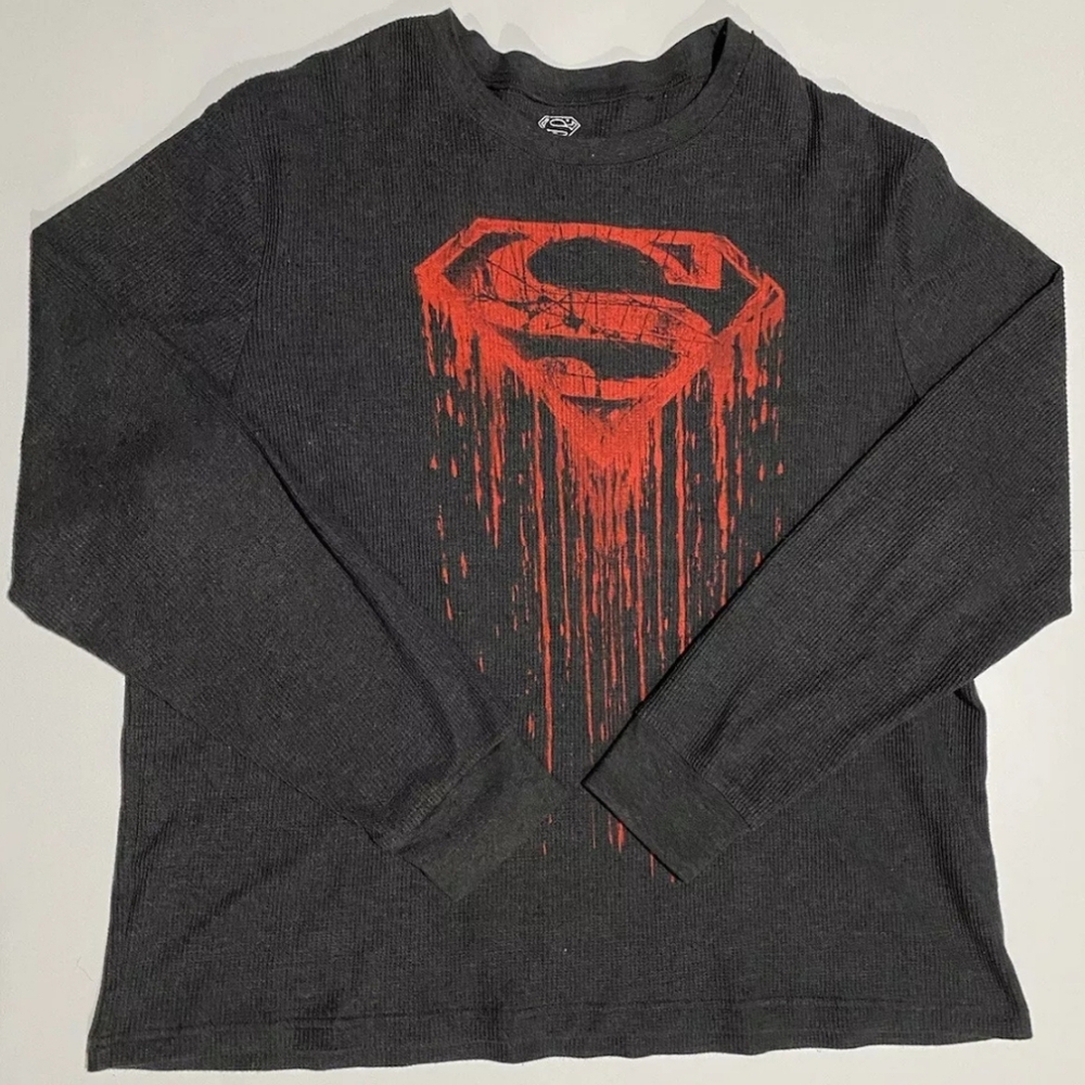 DC Comics Xl Shirt with Red Superman Emblem